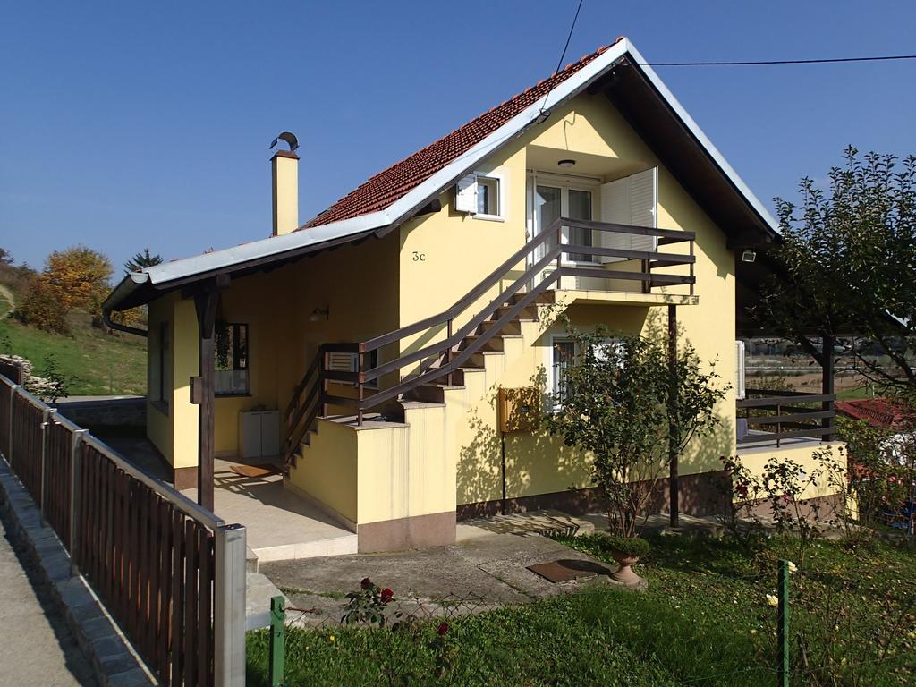 Holiday home Holiday Dora *